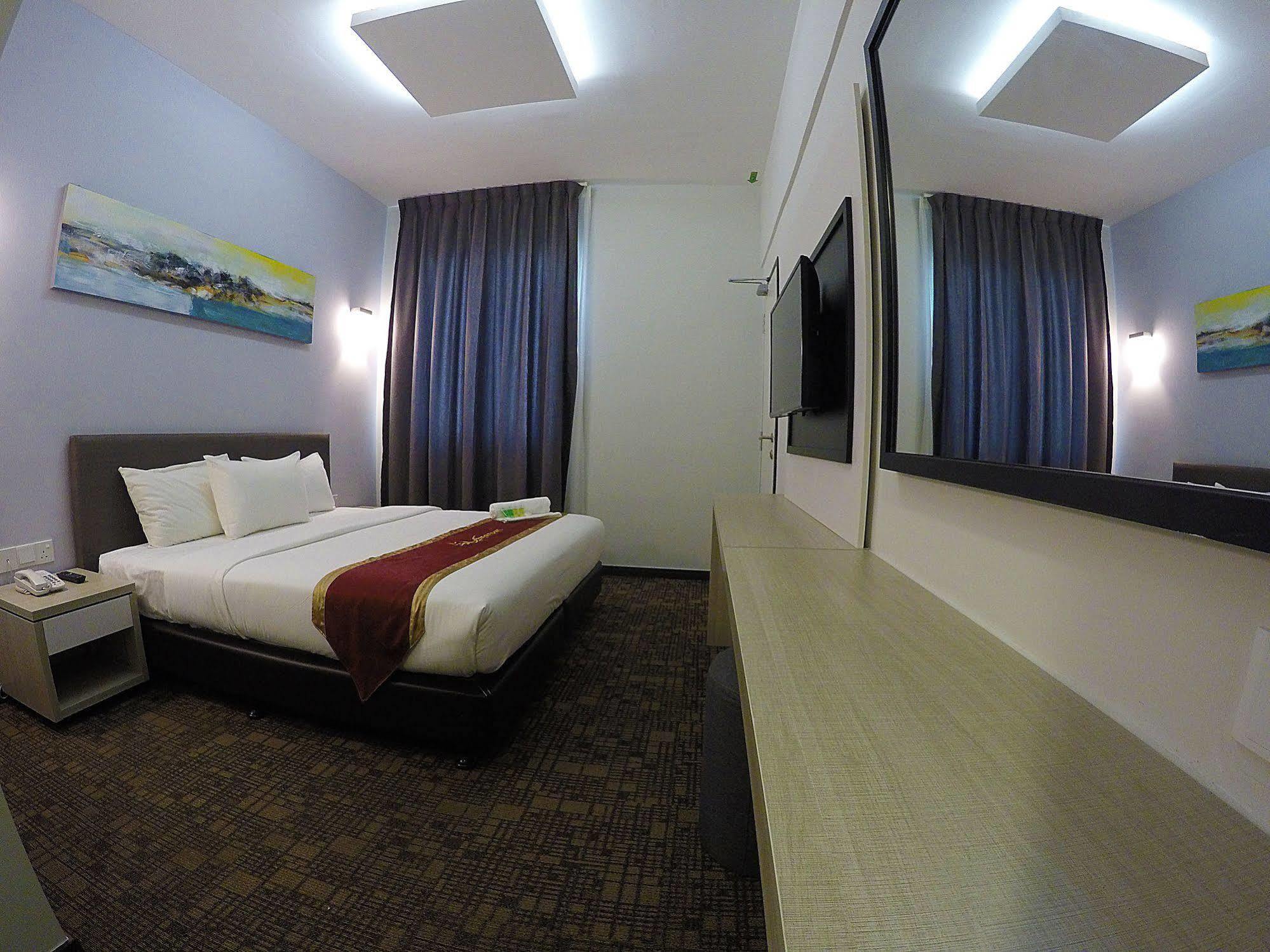 Amansari Hotel Nusajaya Nusajaya  Dış mekan fotoğraf