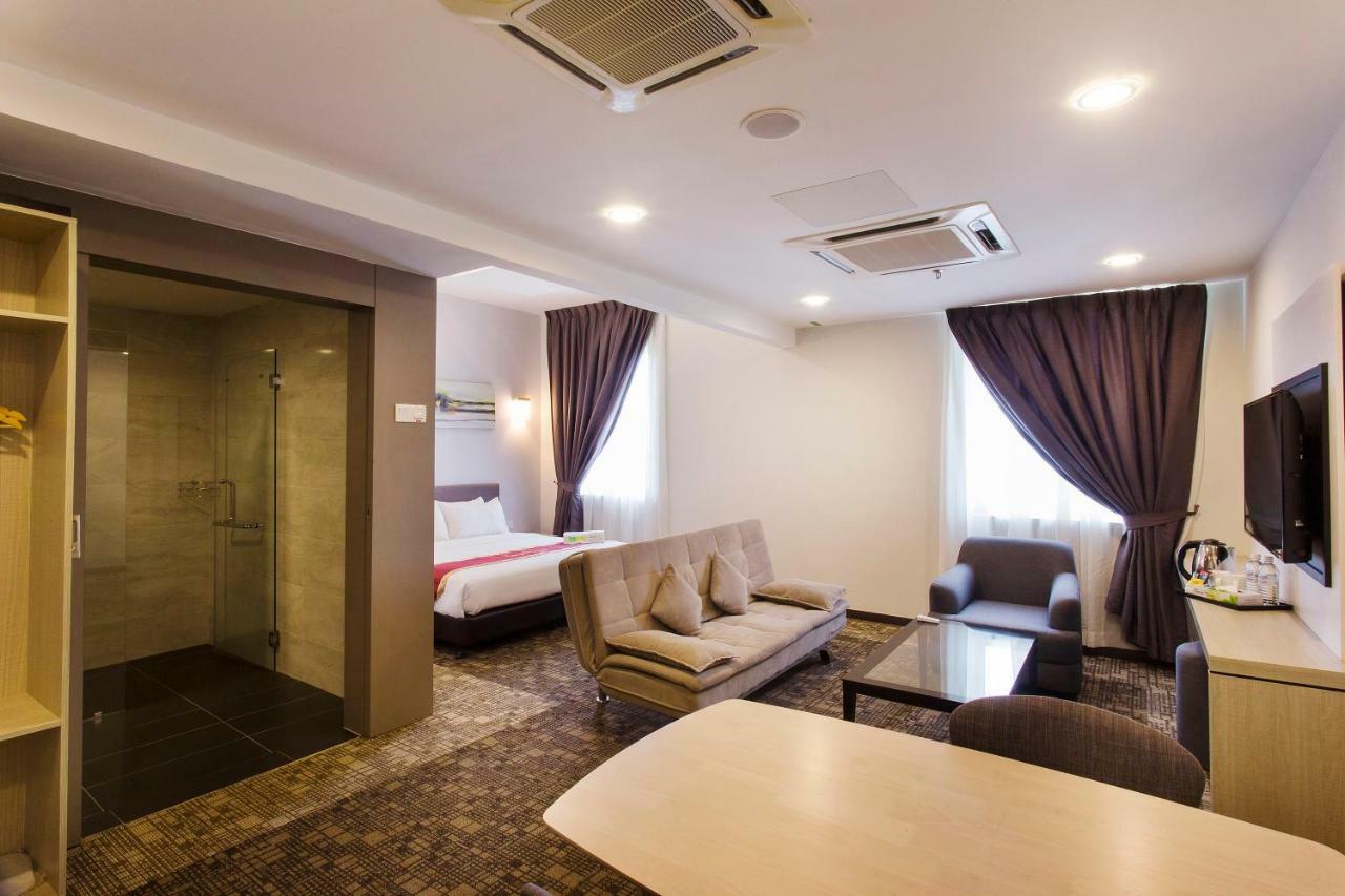Amansari Hotel Nusajaya Nusajaya  Dış mekan fotoğraf
