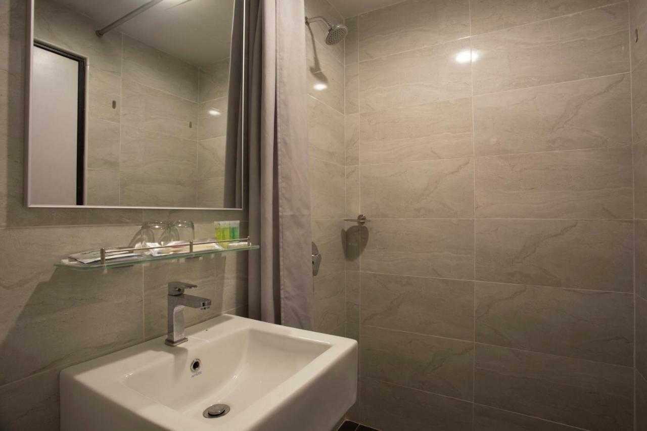 Amansari Hotel Nusajaya Nusajaya  Dış mekan fotoğraf